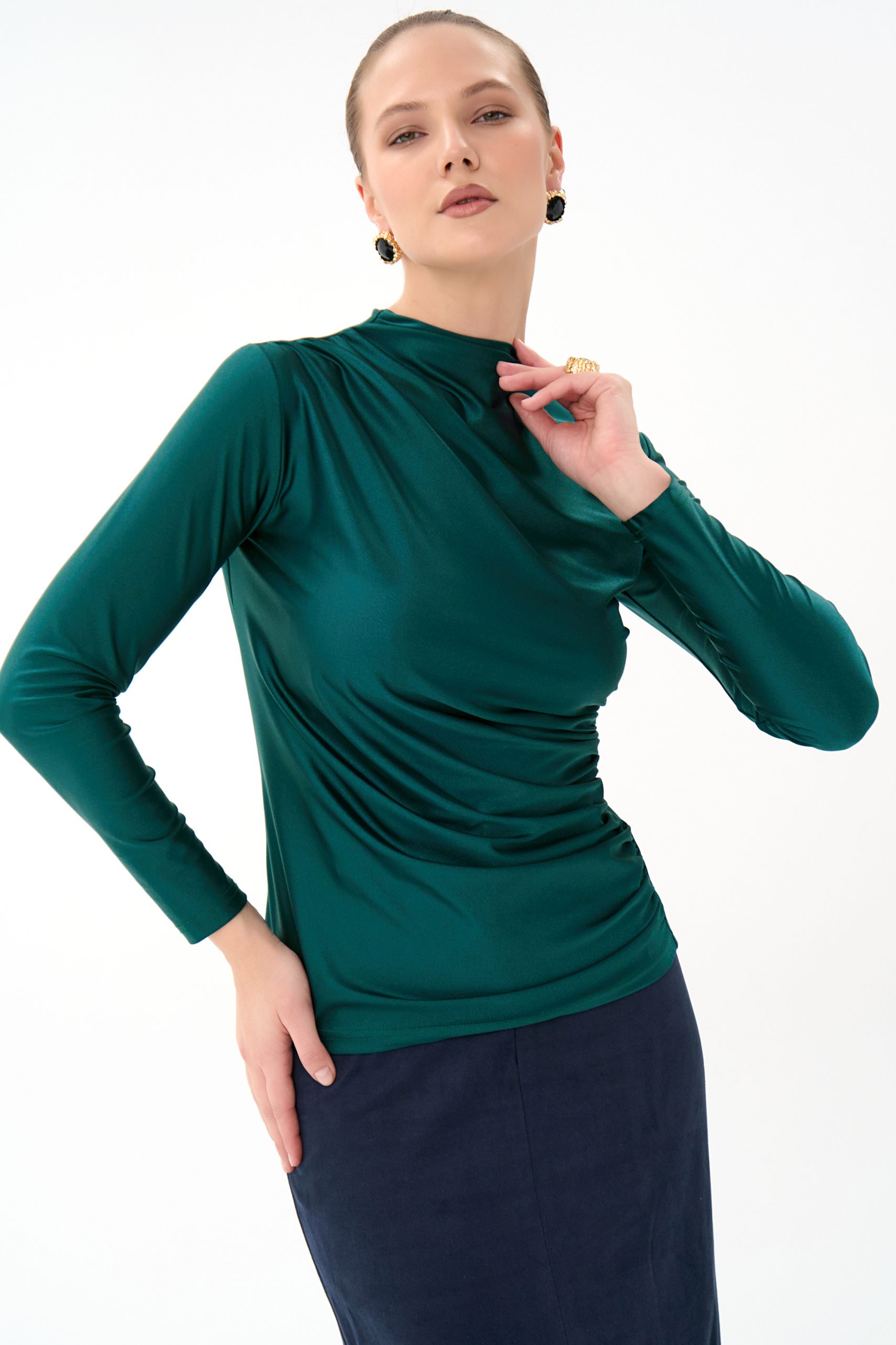 Лонгслив Нора (изумрудный)