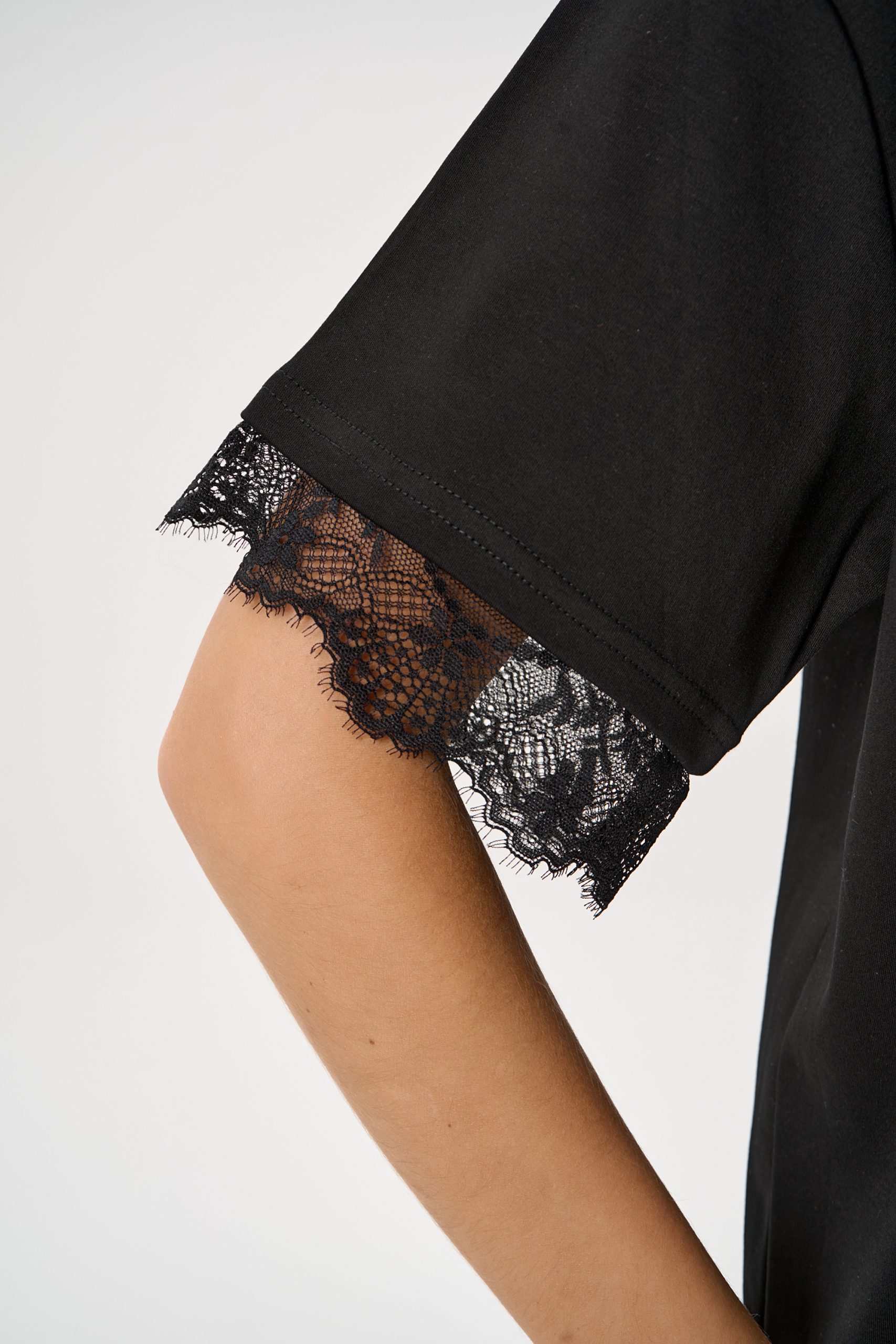 Футболка Бэль (чёрный)